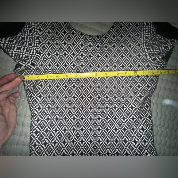 Parker Black & White Geometric Fit & Flare Dress with Leather Trim – Size XS - Picture 5 of 13